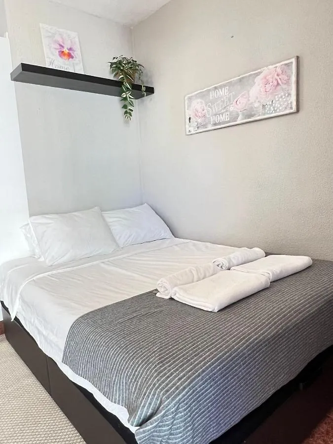 דירות בנאלמדנה Loft Precioso Iris ספרד